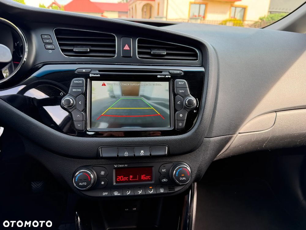 Kia Ceed 1.6 GDI Business Line - 17