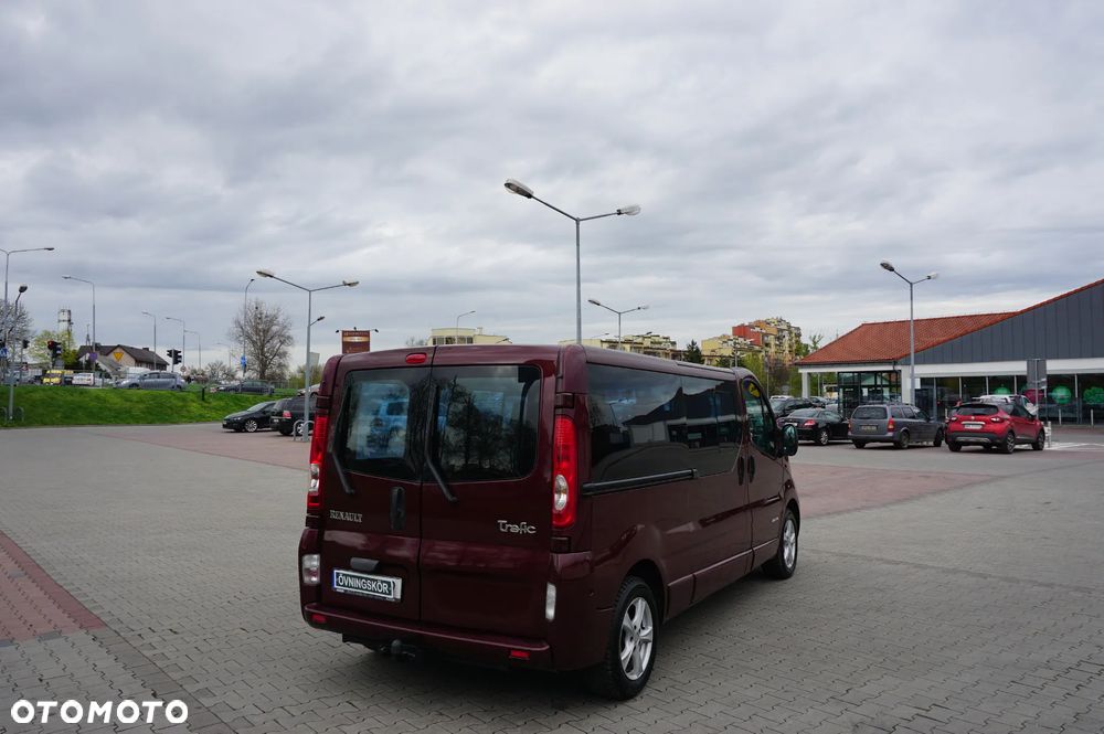 Renault Trafic 2.0 16V Combi L2H1 - 4
