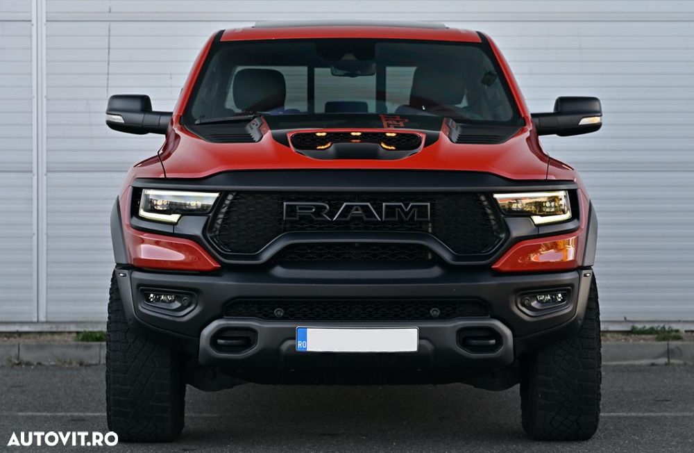 Dodge RAM - 1