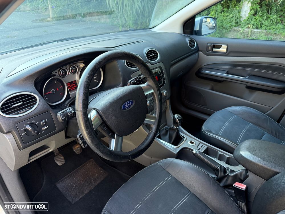 Ford Focus SW 1.6 TDCi Titanium - 12