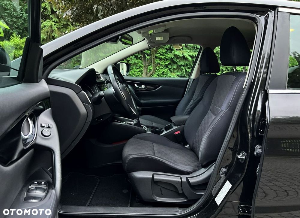 Nissan Qashqai 1.2 DIG-T N-Connecta - 21