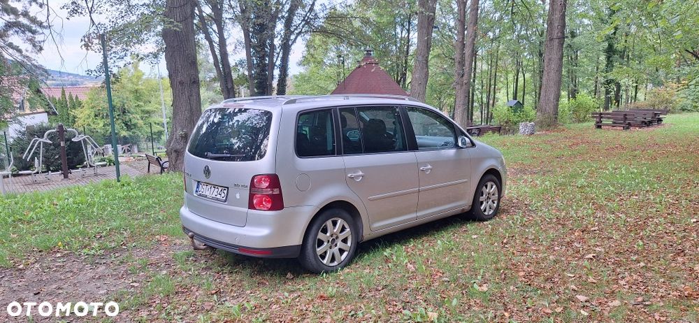 Volkswagen Touran - 5