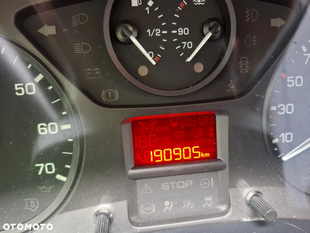 Peugeot Partner - 9