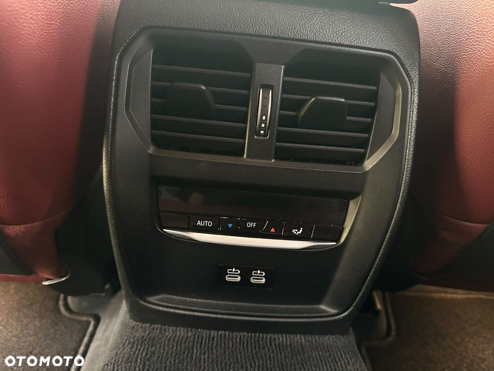 BMW Seria 3 M340d xDrive mHEV sport - 13