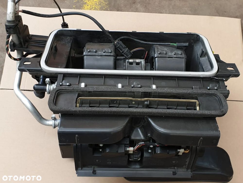 NAGRZEWNICA KOMPLETNA MAN TGX TGA 81619006451 - 1