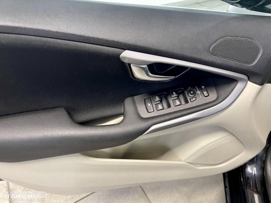 Volvo V40 1.6 D2 Kinetic Eco - 18