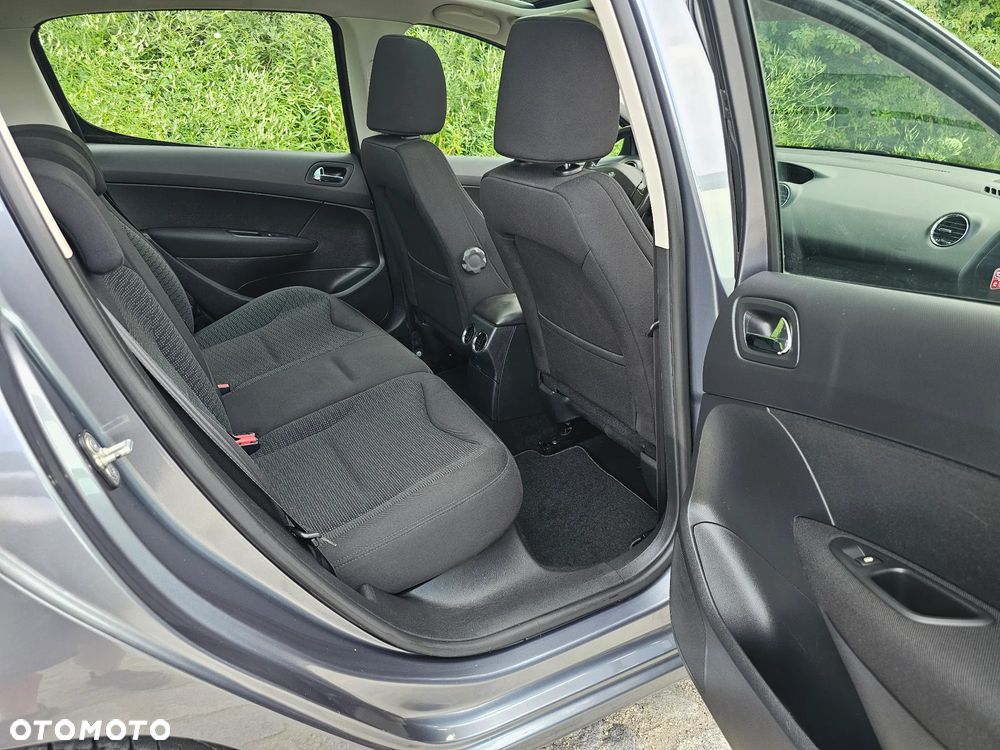 Peugeot 308 - 18