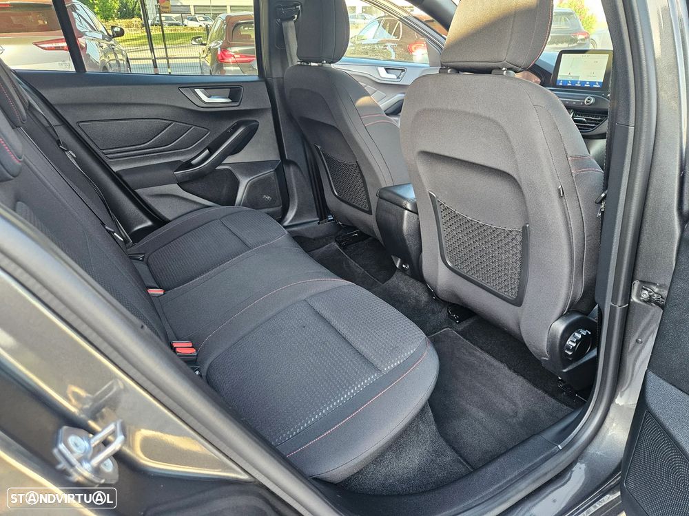 Ford Focus SW 1.0 EcoBoost ST-Line - 15