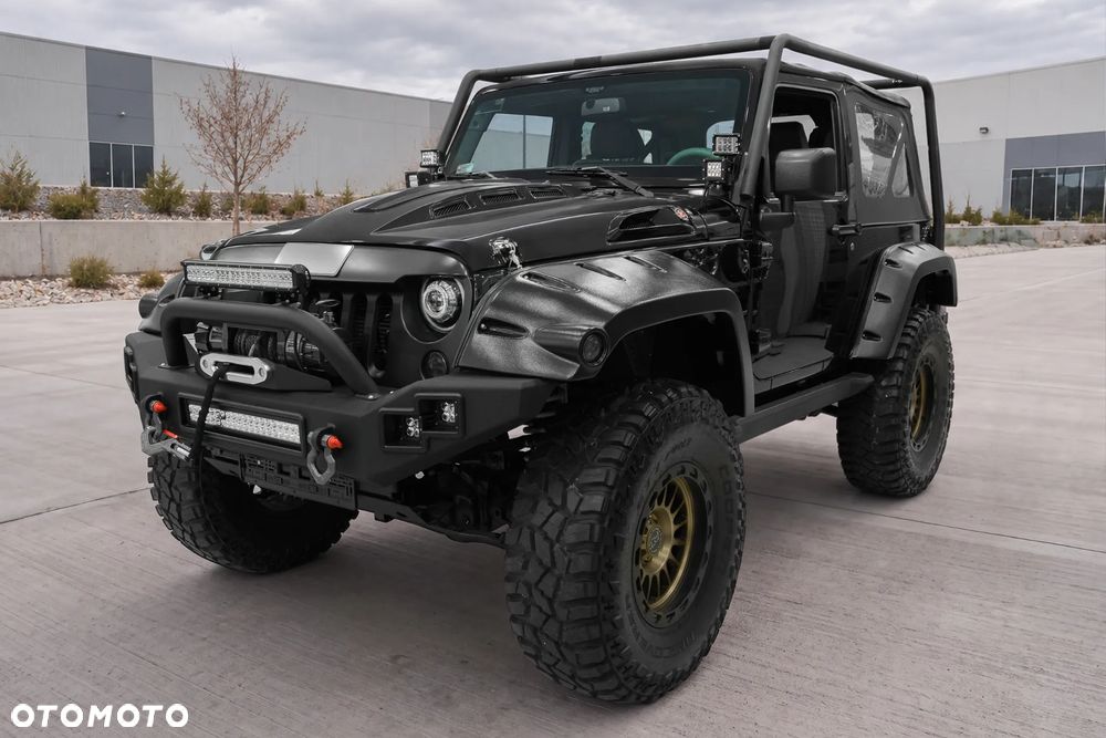 Jeep Wrangler - 2
