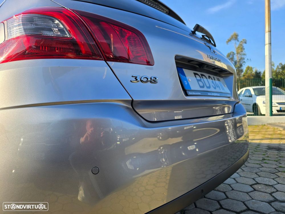 Peugeot 308 1.2 PureTech Allure EAT8 - 16