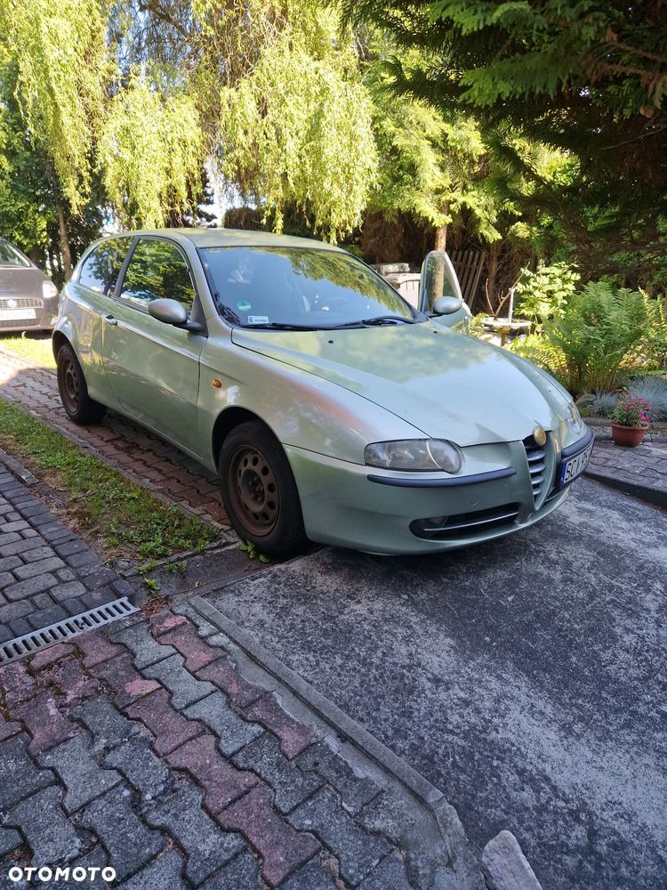 Alfa Romeo 147 - 6