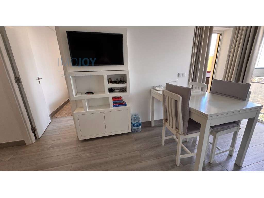 Apartamento T2 na Praia da Rocha em Portimão - Grande imagem: 3/21