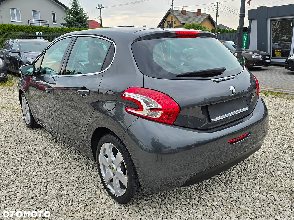 Peugeot 208 120 VTI Allure - 9