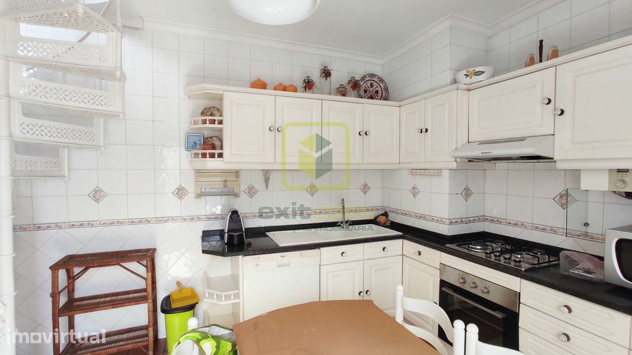 Apartamento T0+2 Duplex para Arrendamento - Grande imagem: 4/13