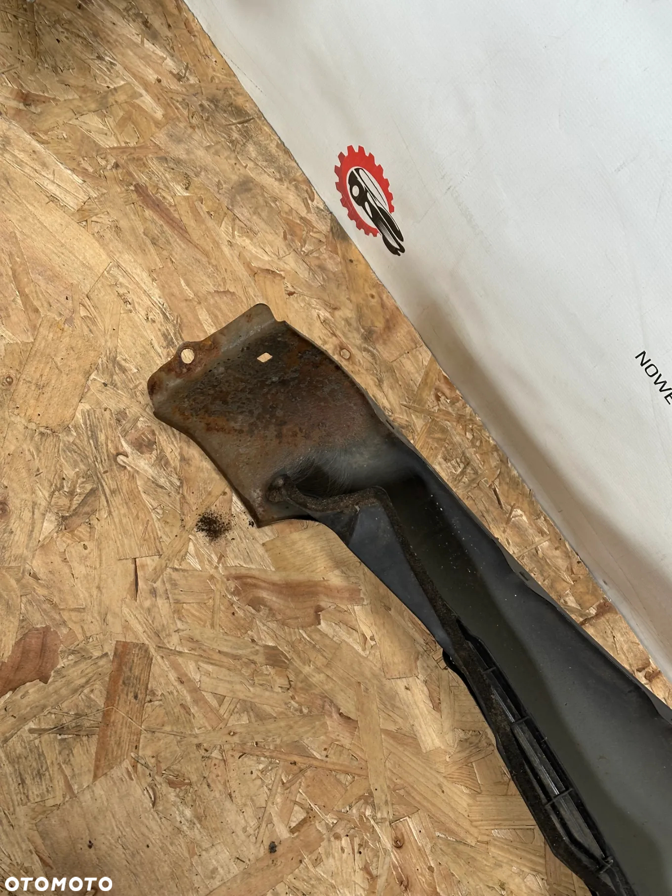BŁOTNIK PRZEDNI PRAWY TOYOTA RAV4 06-09  202 - 8
