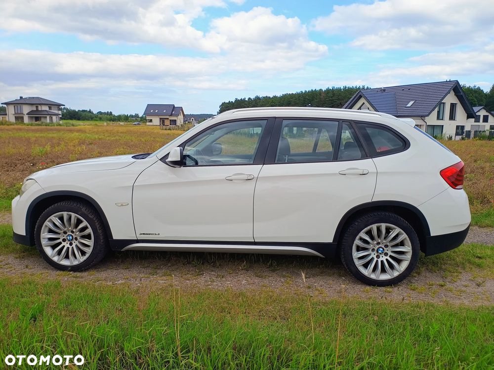 BMW X1 xDrive18d - 11