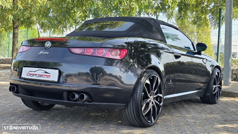 Alfa Romeo Spider 2.4 JTDM - 9