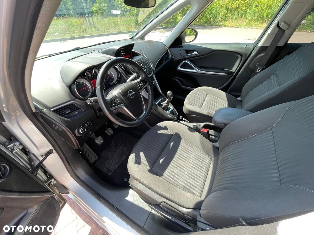 Opel Zafira Tourer 1.4 Turbo Business Edition - 9