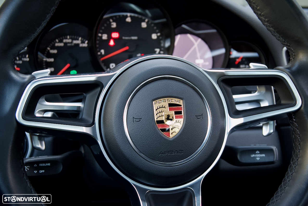 Porsche 911 (991) Carrera 2 PDK - 35