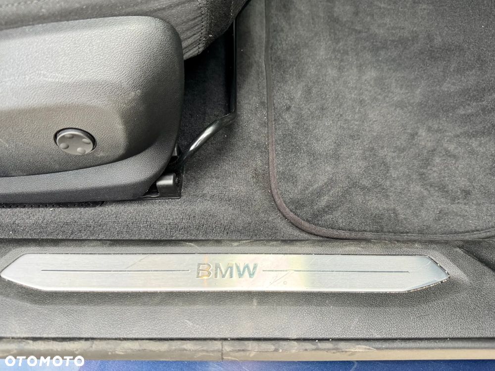 BMW Seria 2 218i Advantage - 28