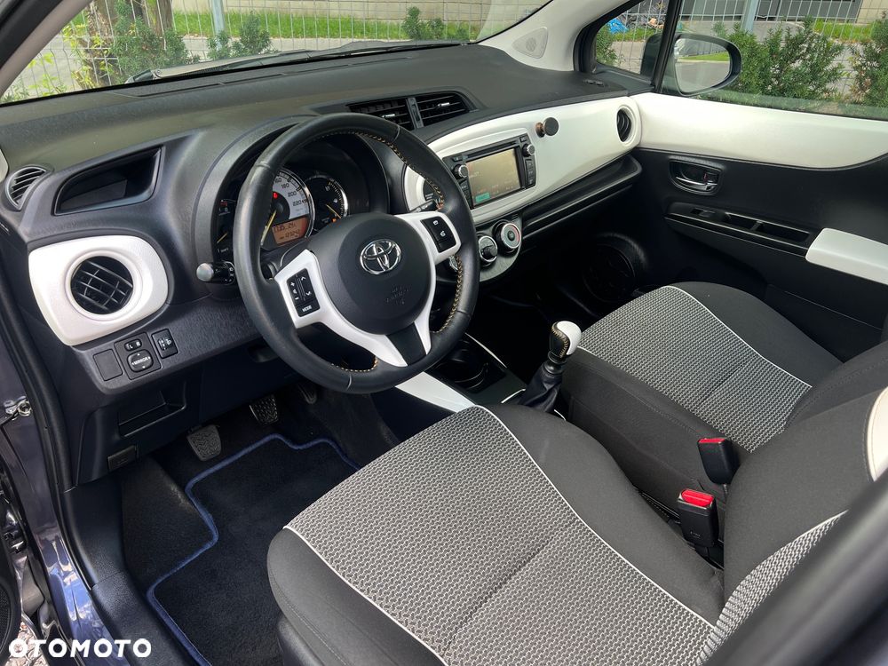 Toyota Yaris 1.33 Business Edition - 21