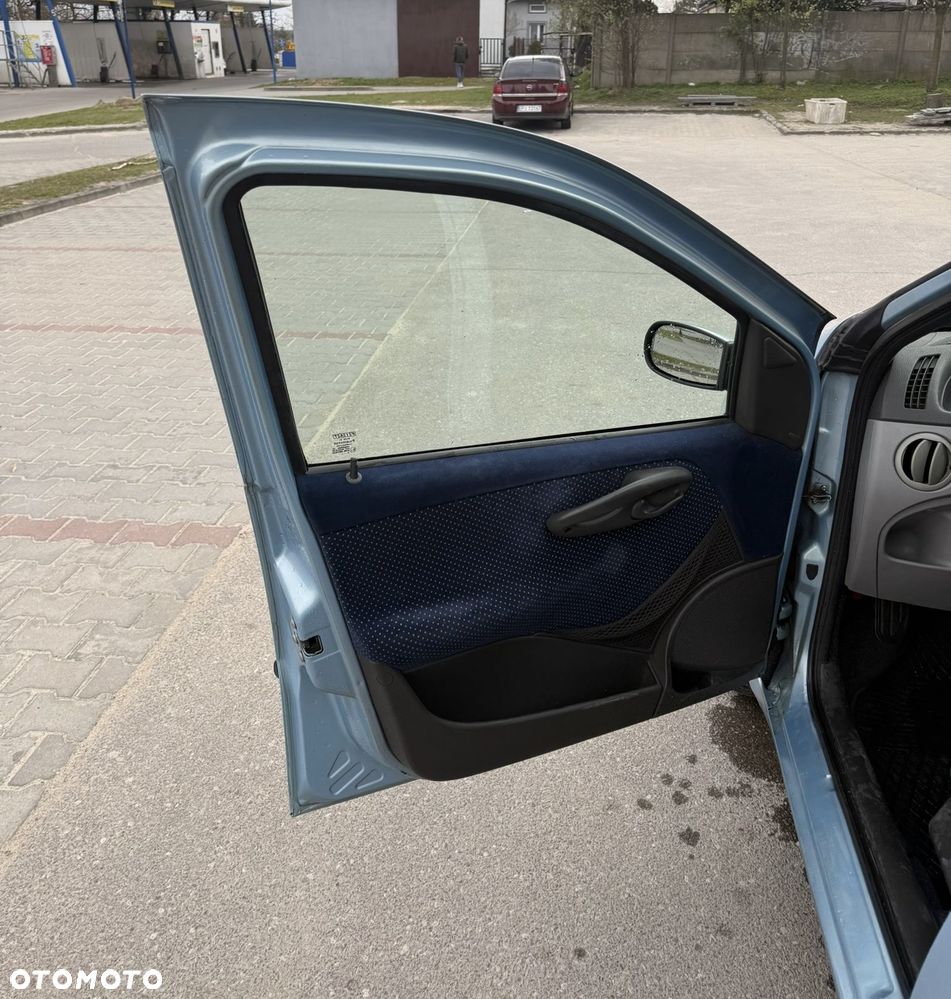 Fiat Punto 1.2 16V Active - 10