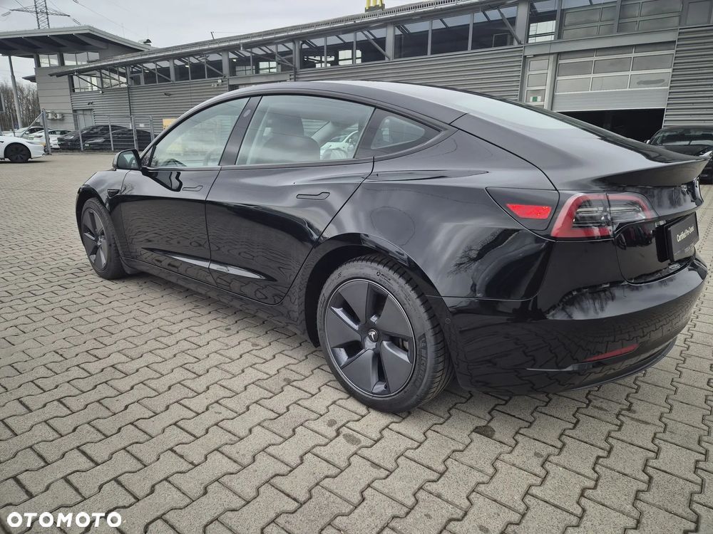 Tesla Model 3 Long Range AWD - 5