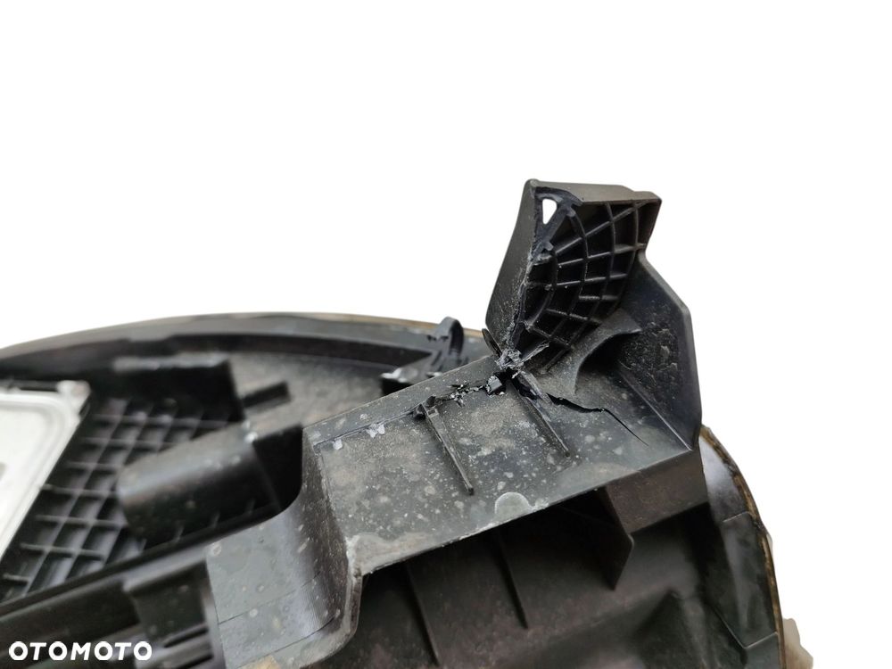 LAMPA PRAWY PRZÓD RENAULT KADJAR LIFT (2018-2022) 1.3 TCE 140KM 260104010R - 7