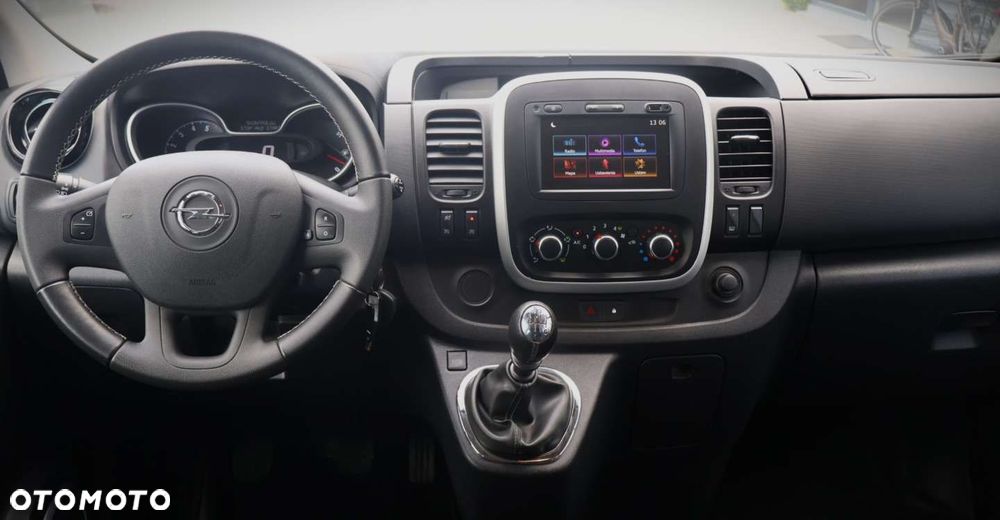 Opel Vivaro - 16