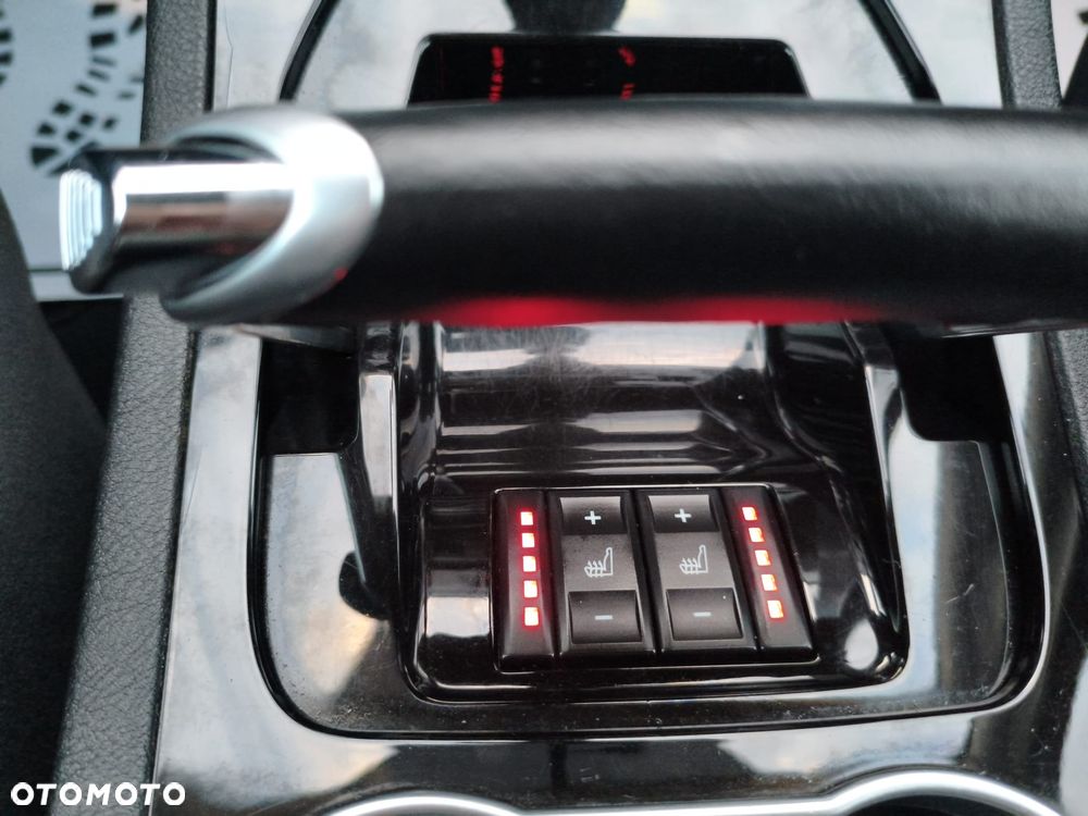 Ford S-Max 1.6 TDCi DPF Titanium - 37