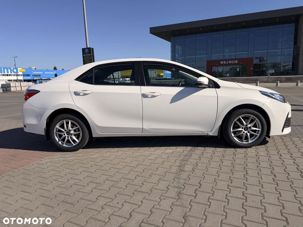 Toyota Corolla 1.6 Active EU6 - 3