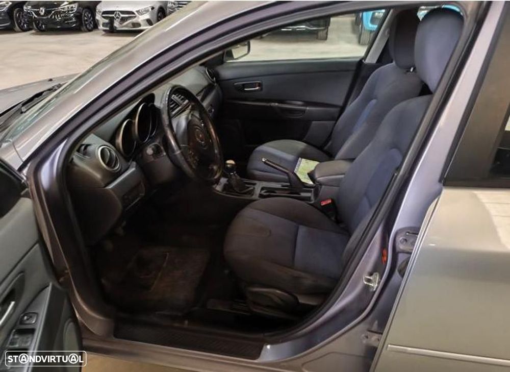 Mazda 3 Hatchback - 4