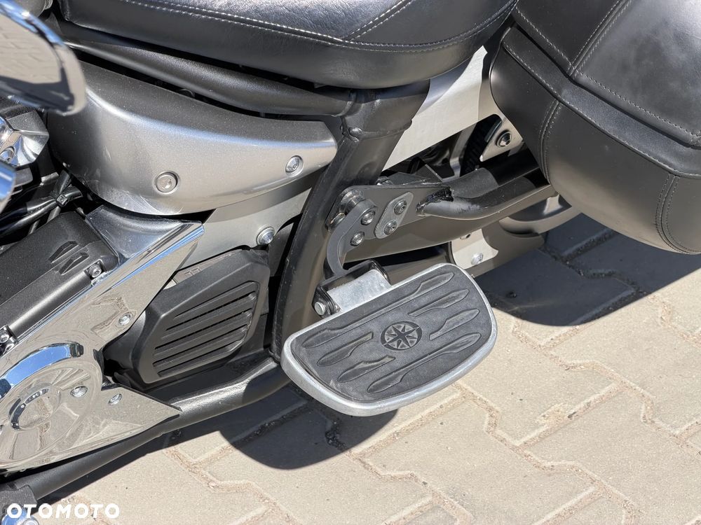 Yamaha XVS - 17