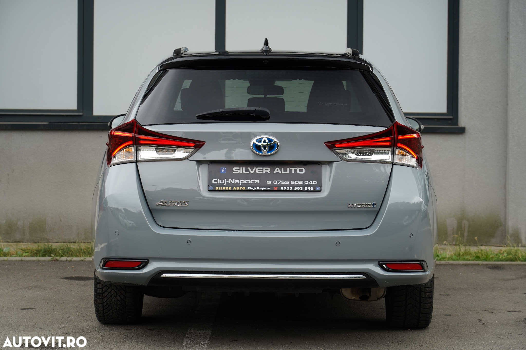 Toyota Auris 1.8 L VVT-i Hybrid Sol - 23
