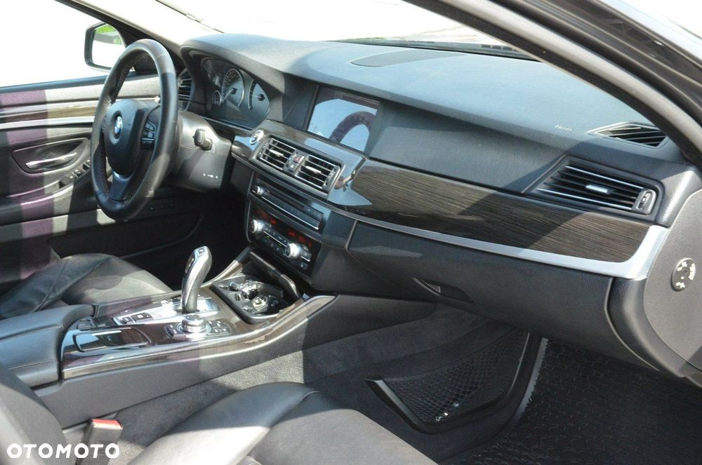BMW Seria 5 520d Luxury Line - 17
