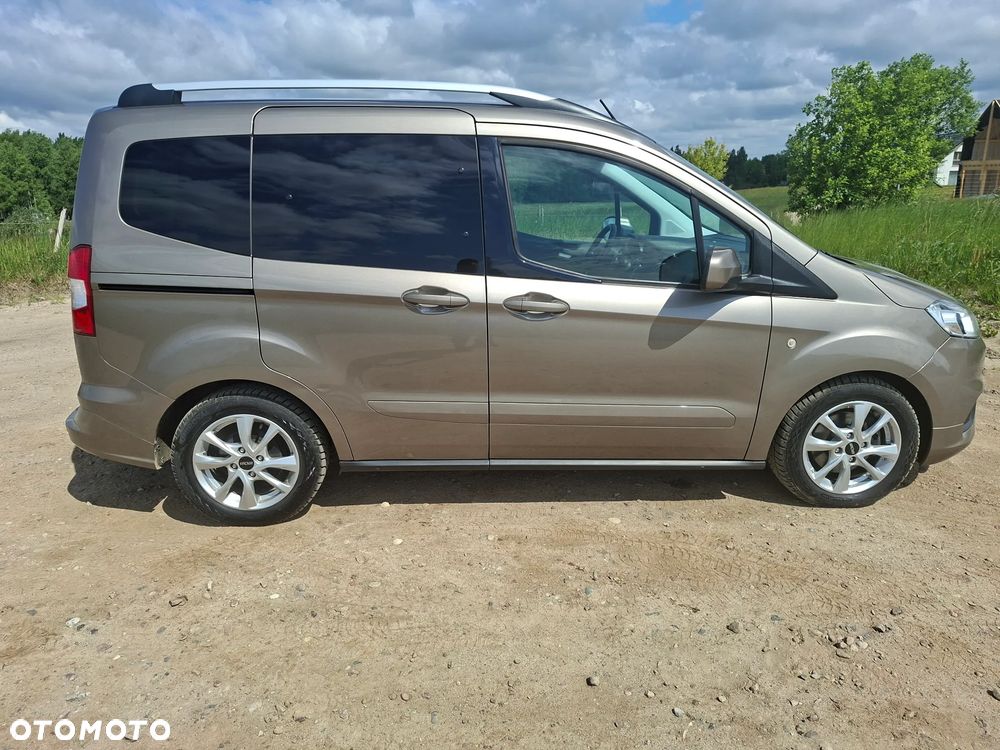 Ford Tourneo Courier 1.0 EcoBoost Titanium - 6