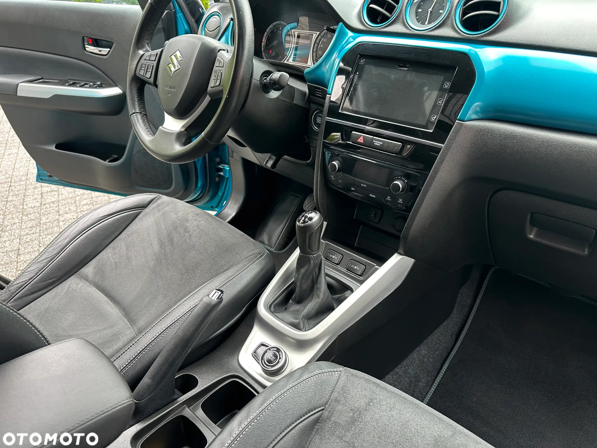 Suzuki Vitara 1.6 XLED SUN 4WD - 35