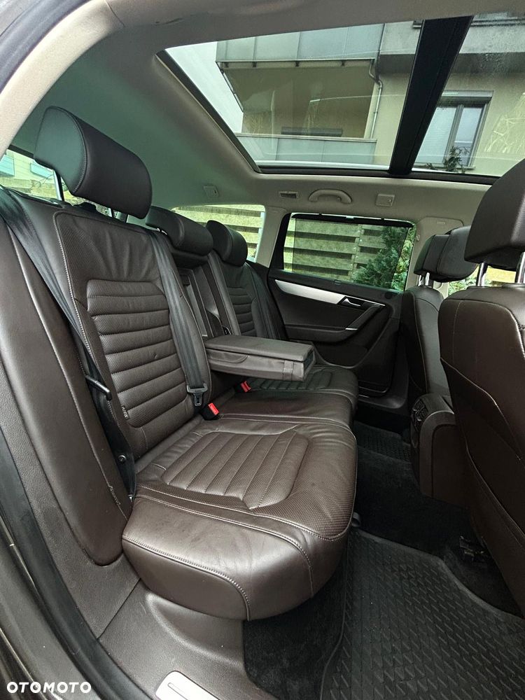 Volkswagen Passat 2.0 TDI DSG BlueMotion Technology Highline - 36