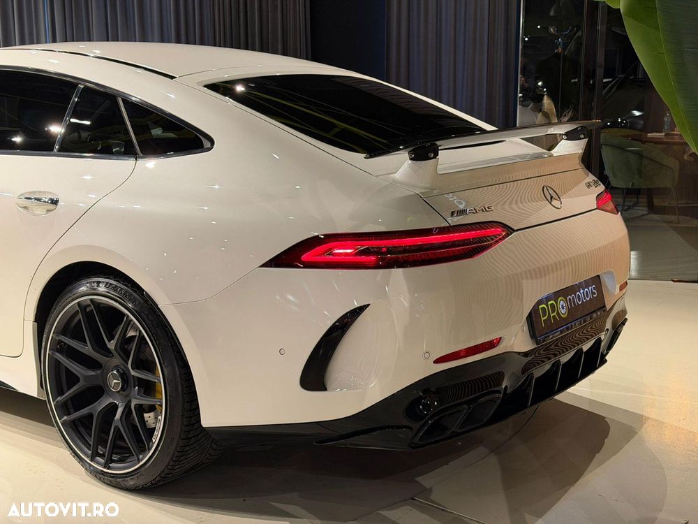 Mercedes-Benz AMG GT - 11