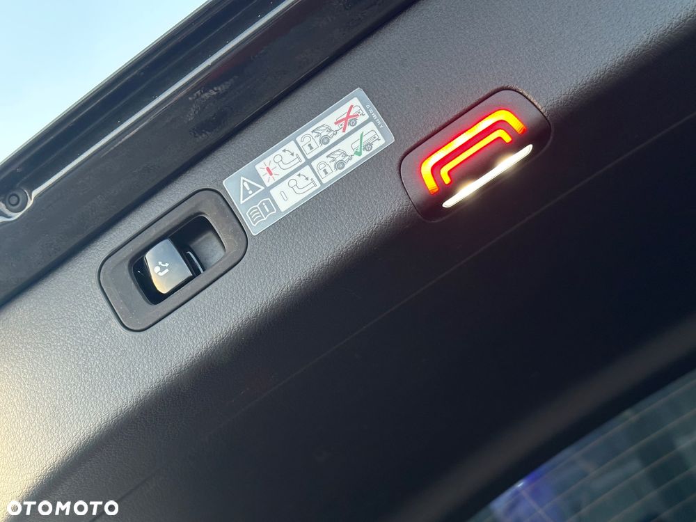 Mercedes-Benz Klasa C 300 de 9G-TRONIC AMG Line - 27