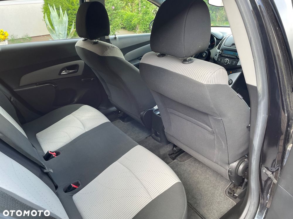 Chevrolet Cruze 1.7 D LT+ - 16