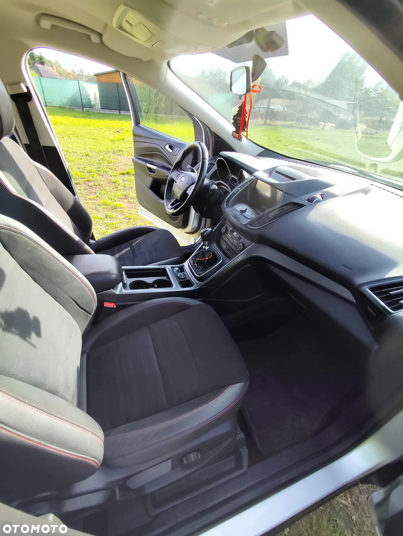 Ford Kuga - 19