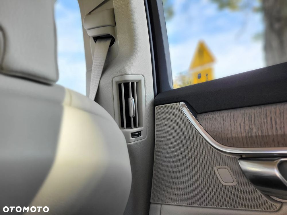 Volvo V90 - 30