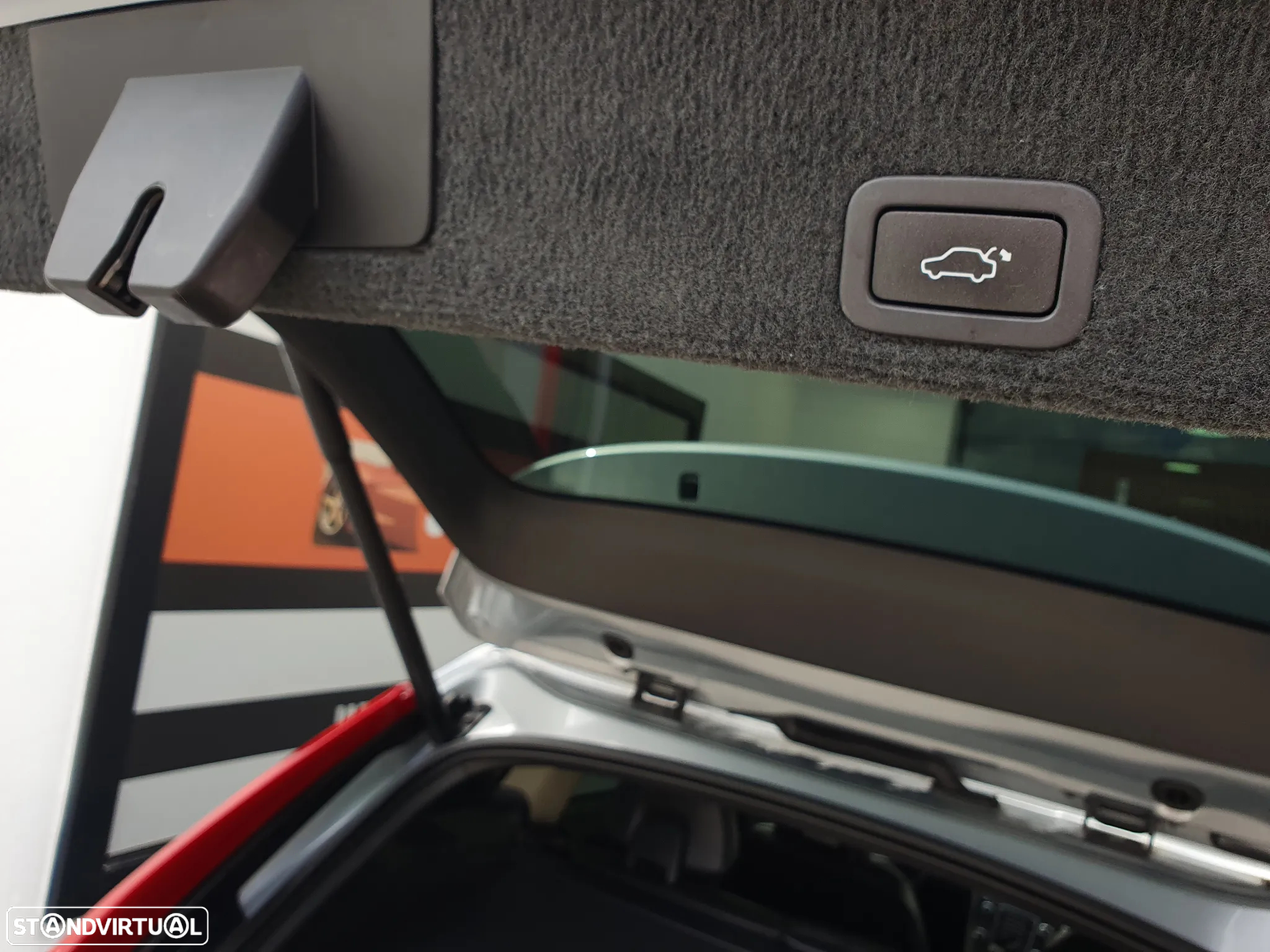 Volvo XC 60 2.0 D4 R-Design - 20