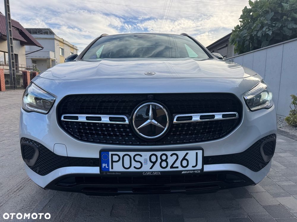 Mercedes-Benz GLA 250e AMG Line - 35