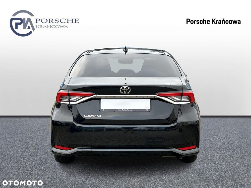 Toyota Corolla - 4