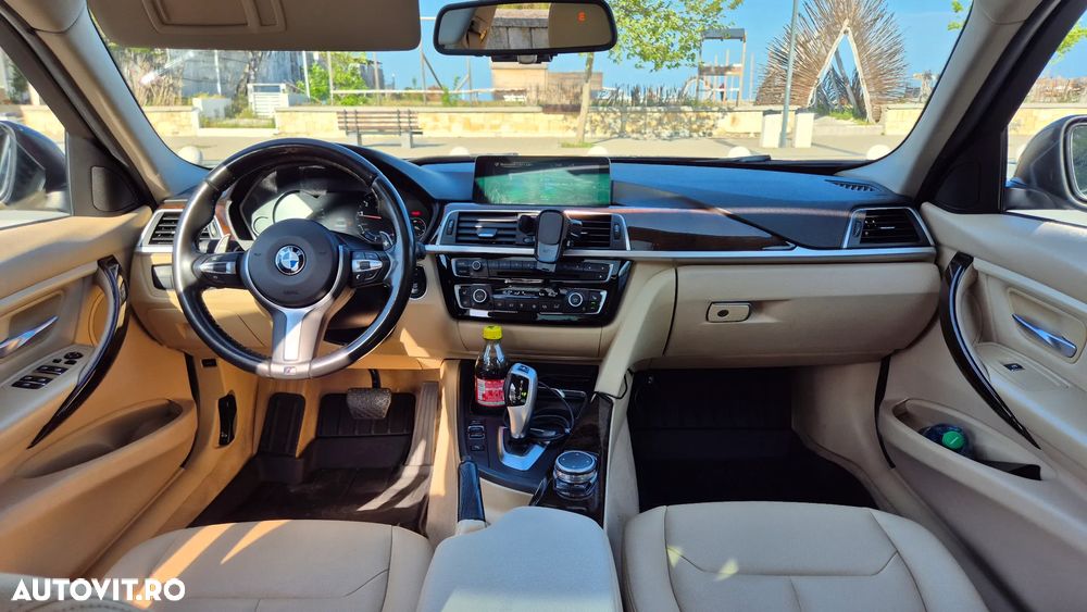 BMW Seria 3 320i xDrive AT - 9