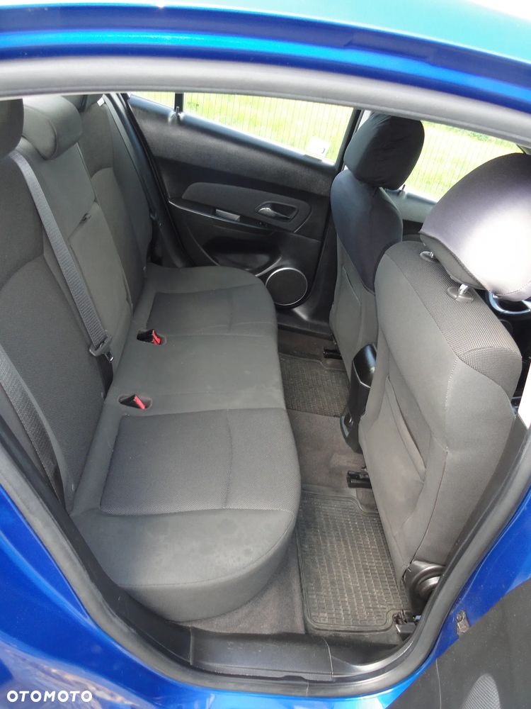 Chevrolet Cruze 1.8 LT+ - 21