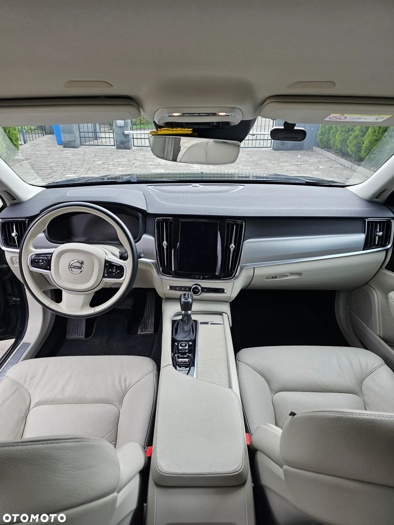 Volvo V90 D4 Geartronic Momentum - 11