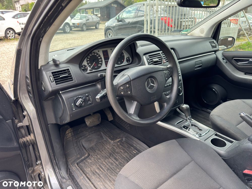 Mercedes-Benz Klasa B 180 CDI Autotronic Special Edition - 19